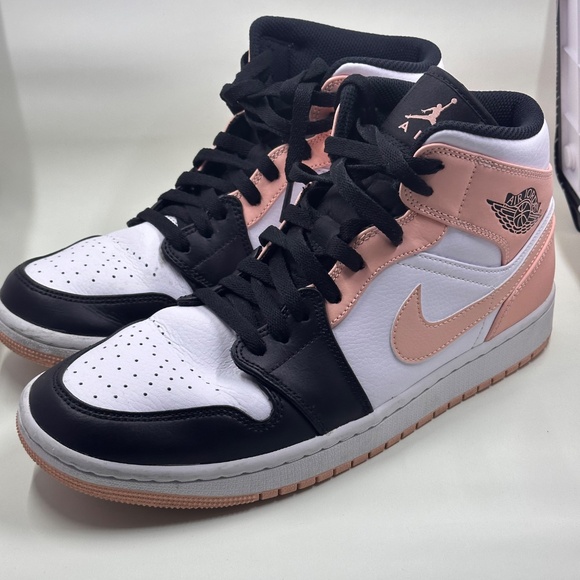 AIR JORDAN 1 MID - Picture 4 of 6